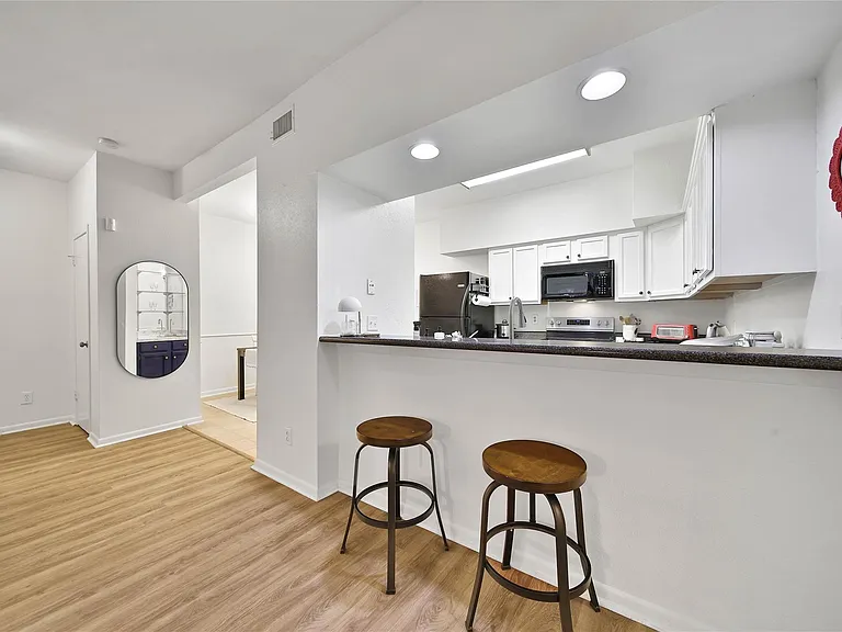 8100 Cambridge St #25 — Photo 8