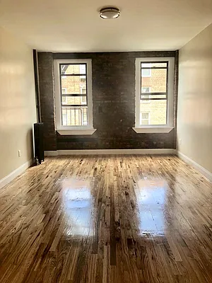 Rented by Lang Realty LLC | media 29