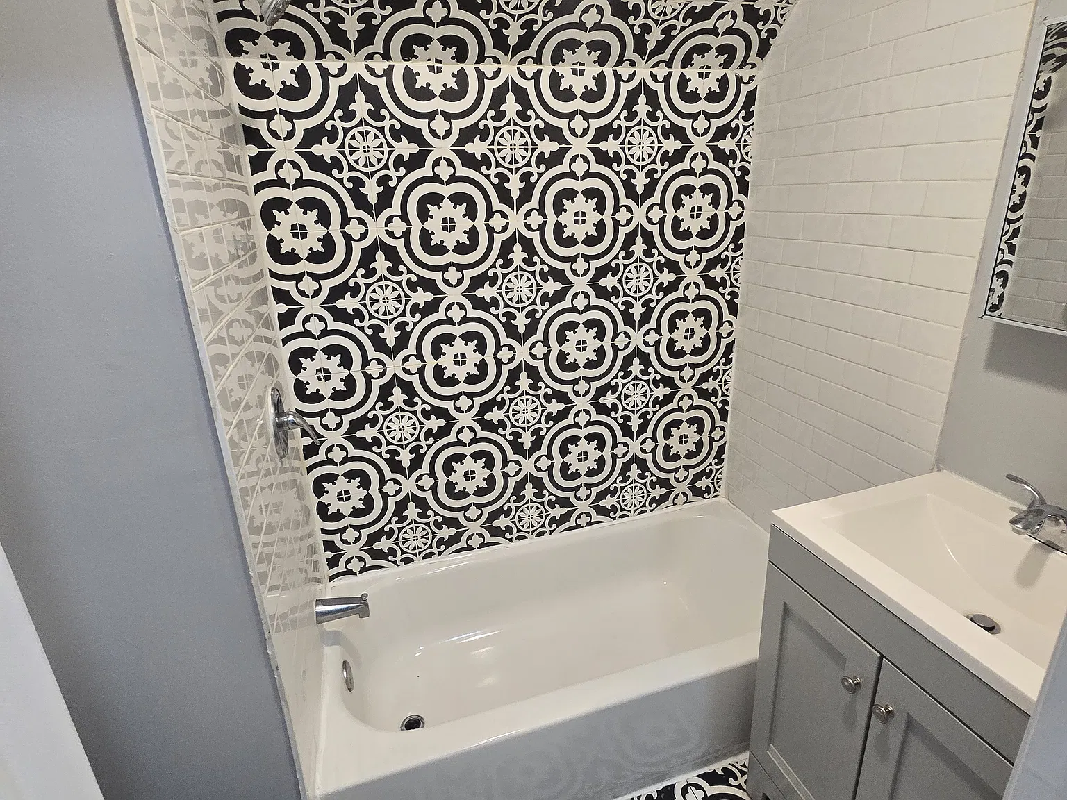 1 bed, $1,300 — Photo 4