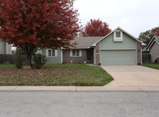 200 E Buckthorn Rd, Derby, KS 67037