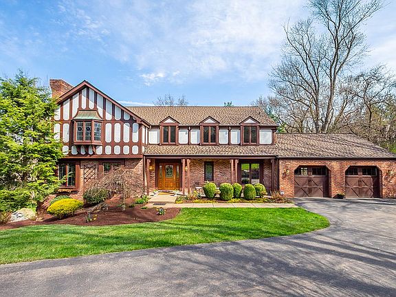2nd image of 279 Trotwood Dr