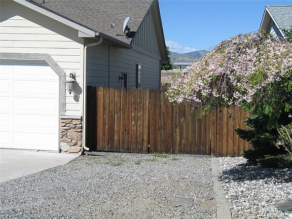 5th image of 42 Makenna Ln