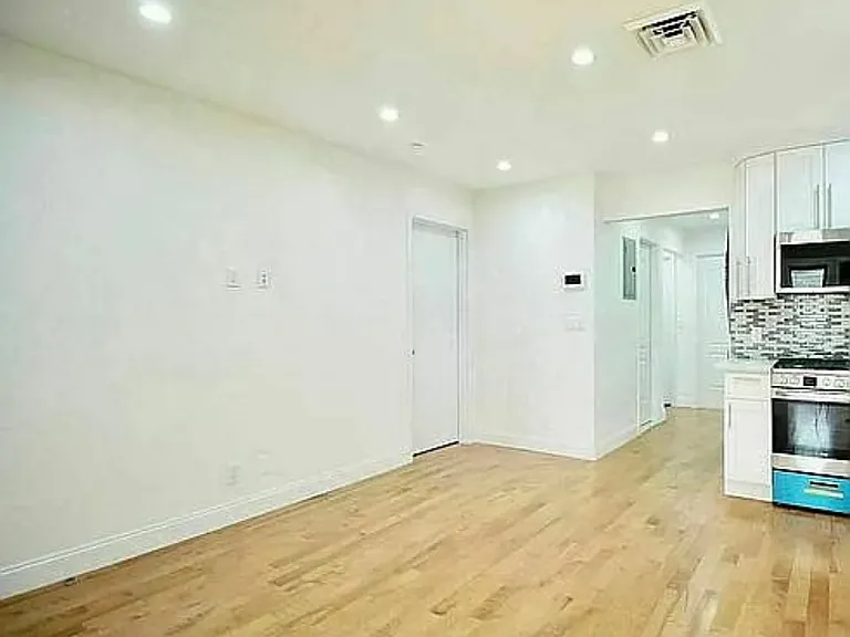 703 Macdonough St #2 — Photo 4