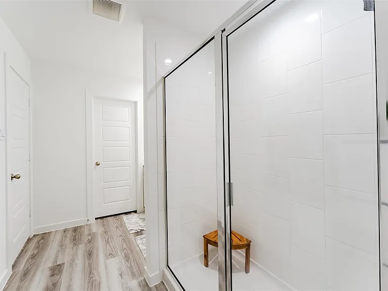 10213 Berkeley Springs Trl — Photo 19