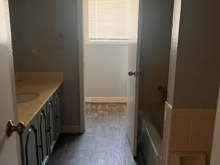 Parke East Townhomes — Photo 145