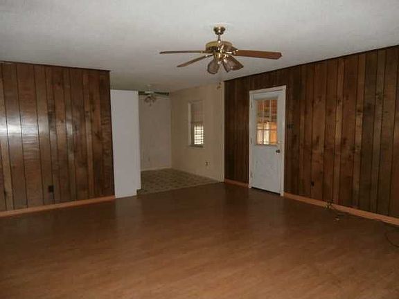 3rd image of 6640 S Lee Roy Jordan Dr