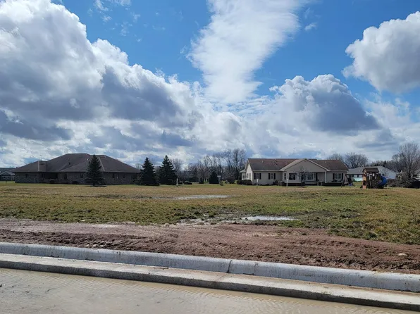 37 E Elm St #29, Hilbert, WI 54129