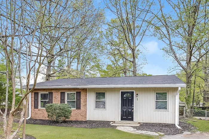 1 Pyracantha Ct