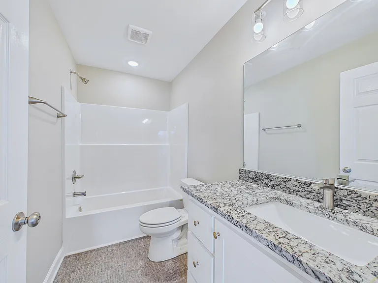 1820 Johnson St — Photo 2