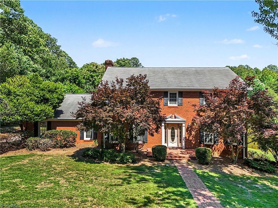 1st image of 2322 Fleming Rd