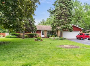 803 S Center St, Bensenville, IL 60106