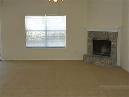 3rd image of 2029 Waterview Dr