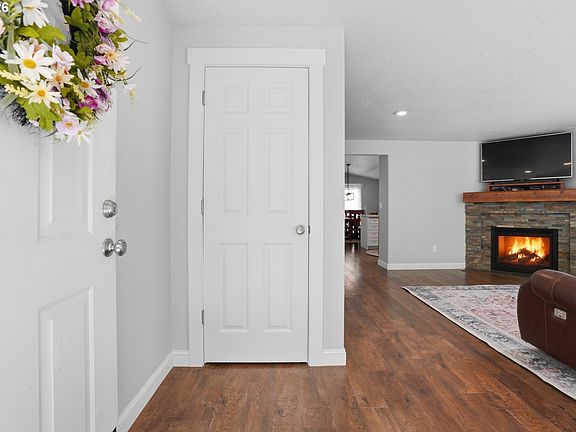 3rd image of 8200 NE 153rd Ct