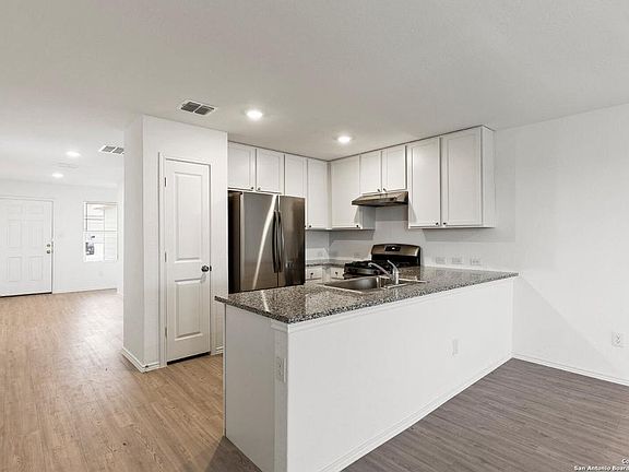 3rd image of 5410 Calton Bend