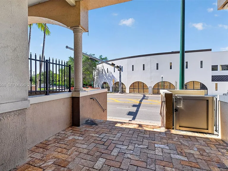 5271 SW 8th St #305 — Photo 33