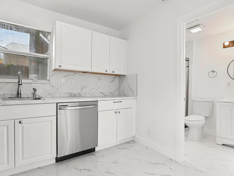 515 Putnam Rd — Photo 11