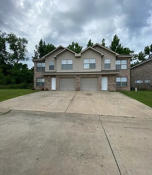 40 Camily Ct — Photo 1