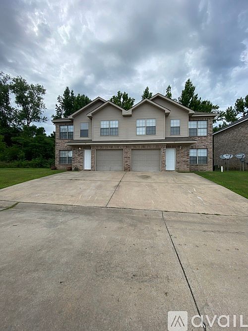 1st image of 40 Camily Ct
