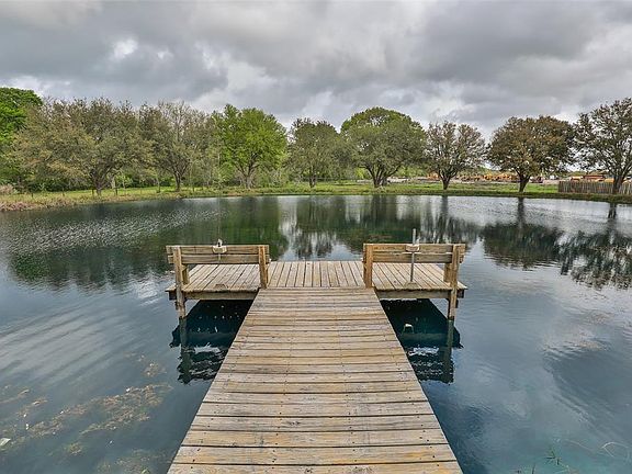 The Kids ad Grown-ups will love this extended dock that sits serenely out on the water. It's beautiful to look at and the owner's kids have loved the fishing from here.