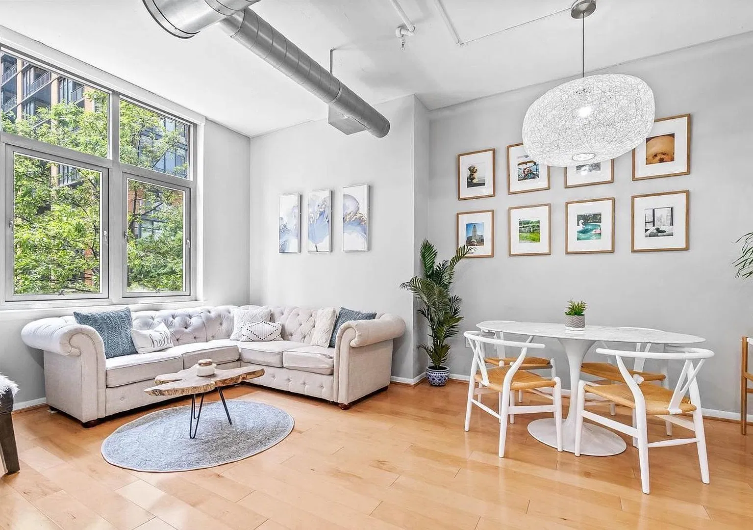 Fabulous 1BR/1BA Condo (garage parking included) Blocks from the Metro in Vibrant Mount Vernon Tr... — Photo 3