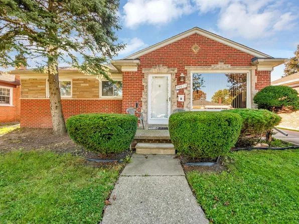 24615 Ridgecroft Ave, Eastpointe, MI 48021