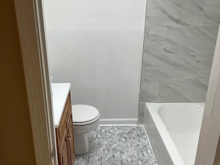 6815 Duluth Ave — Photo 13