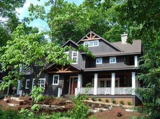 111 Wall St, Douglas, MI 49406