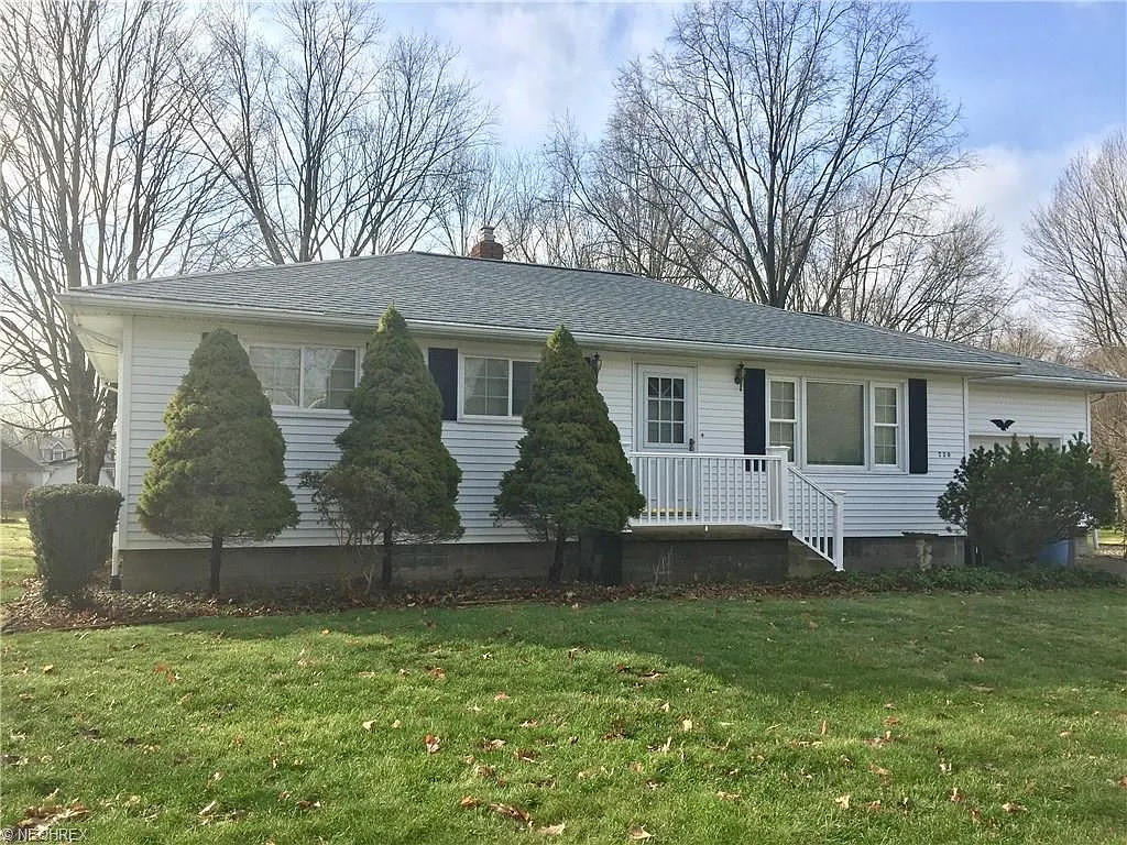 720 Norton Dr photo 1