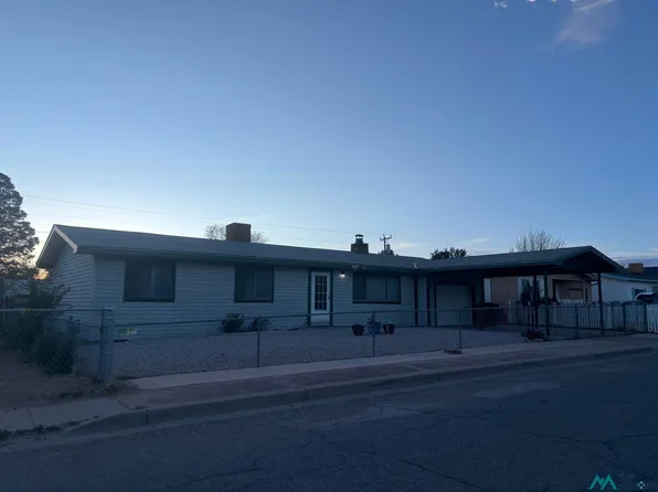 1017 Elm Dr, Grants, NM 87020