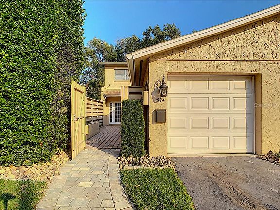 3rd image of 934 Park Lake Cir #43