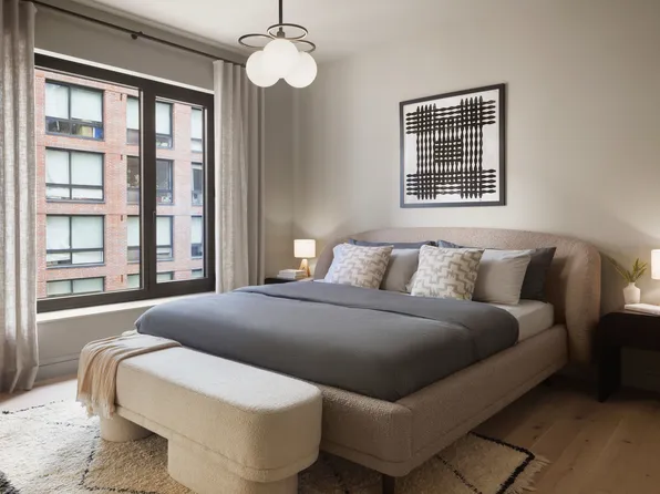 428 West 19th Street image 5 of 16