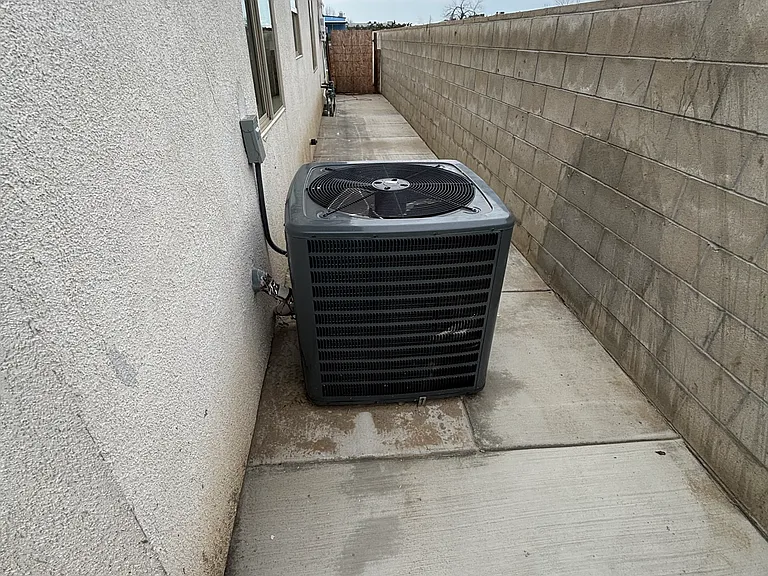 700 S Dayton St — Photo 16
