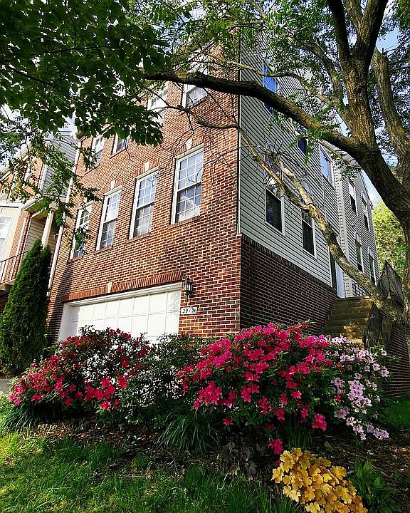 1st image of 2911 Mainstone Dr