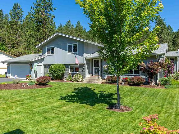 3rd image of 807 E Parkhill Dr
