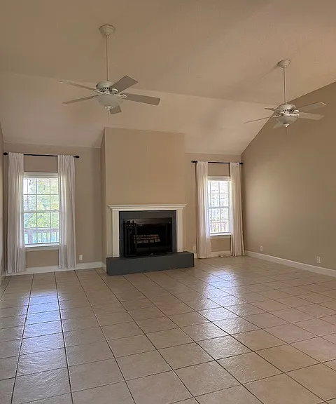 135 Palmera Ln — Photo 3
