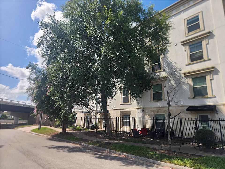 1st image of 3501 Chenevert St #2