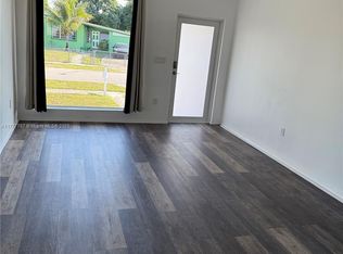3525 NW 176th Ter, Miami Gardens, FL 33056