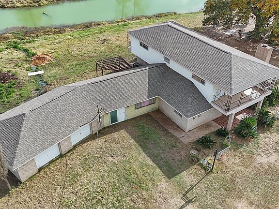 3rd image of 850 County Road 2145