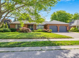 42 Alexander Ave, Tillsonburg, ON N4G 4Z1