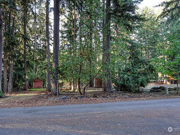 3rd image of 22406 Blue Lake Court SE