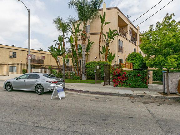 3rd image of 6064 Hazelhurst Pl Unit 1