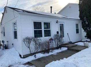 1813 E 25th St, Des Moines, IA 50317