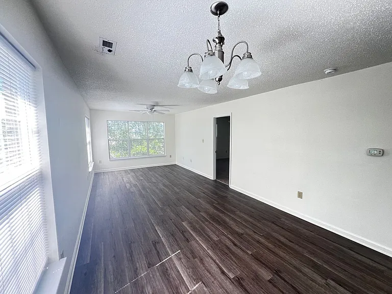 4243 Villas Dr #507 — Photo 10
