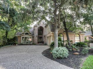 15542 Walkwood Dr, Houston, TX 77079