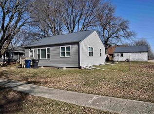 662 Poplar St, Ocheyedan, IA 51354