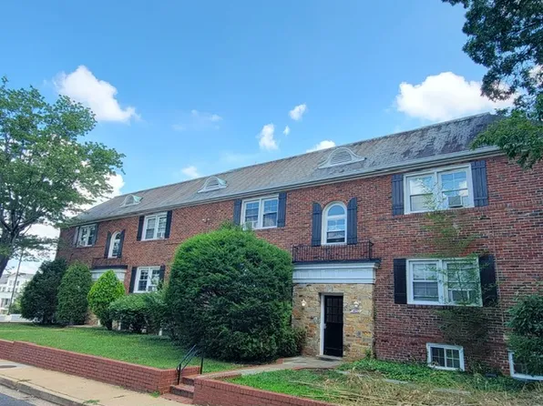 4750-4752 21st Rd N, Arlington, VA 22207