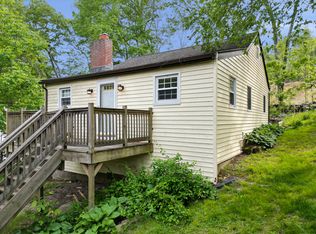 33 Lakewood Rd, East Hampton, CT 06424