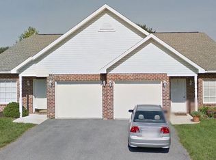 14042 Sweet Vale Dr, Hagerstown, MD 21742