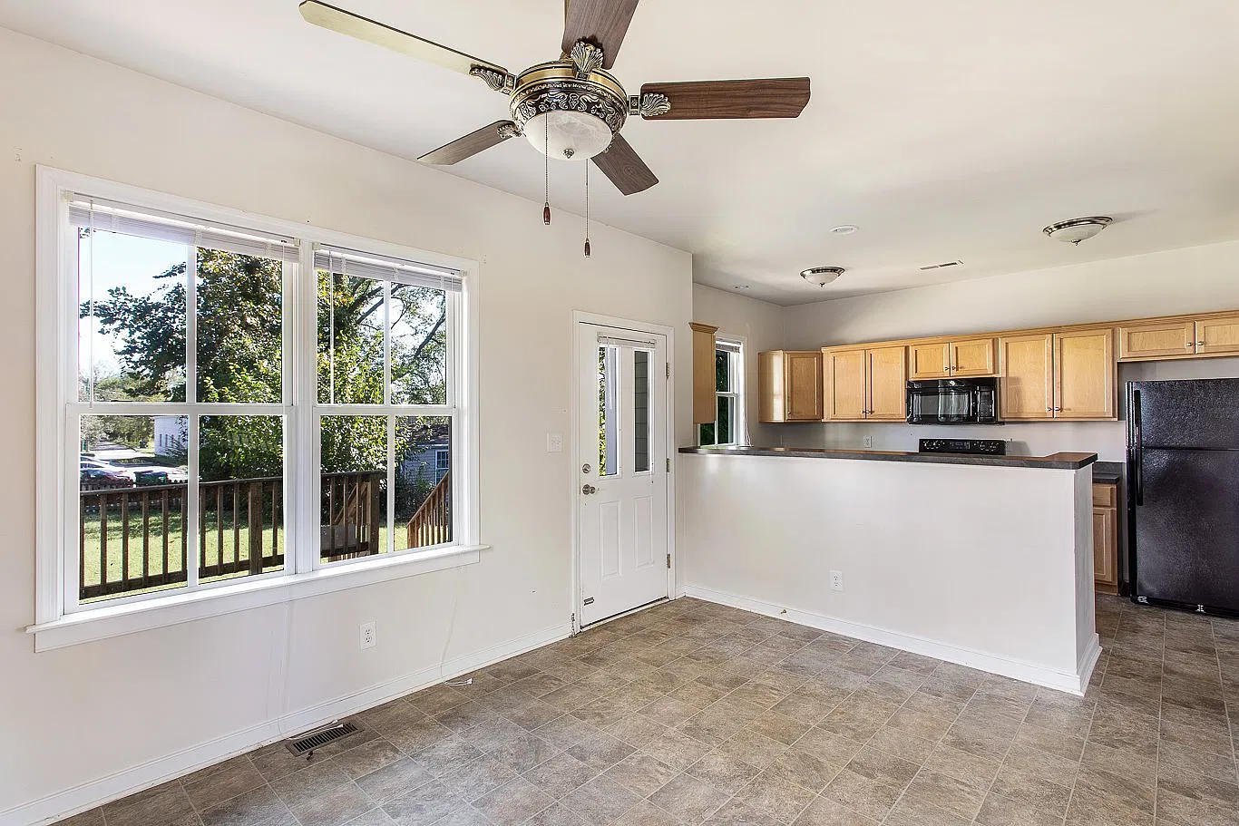 Beautiful Home In Historic Manchester District — Photo 4