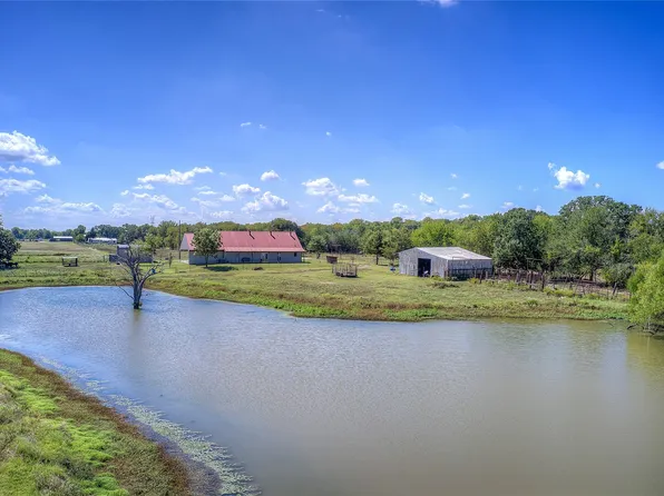 429 County Road 4736, Cumby, TX 75433